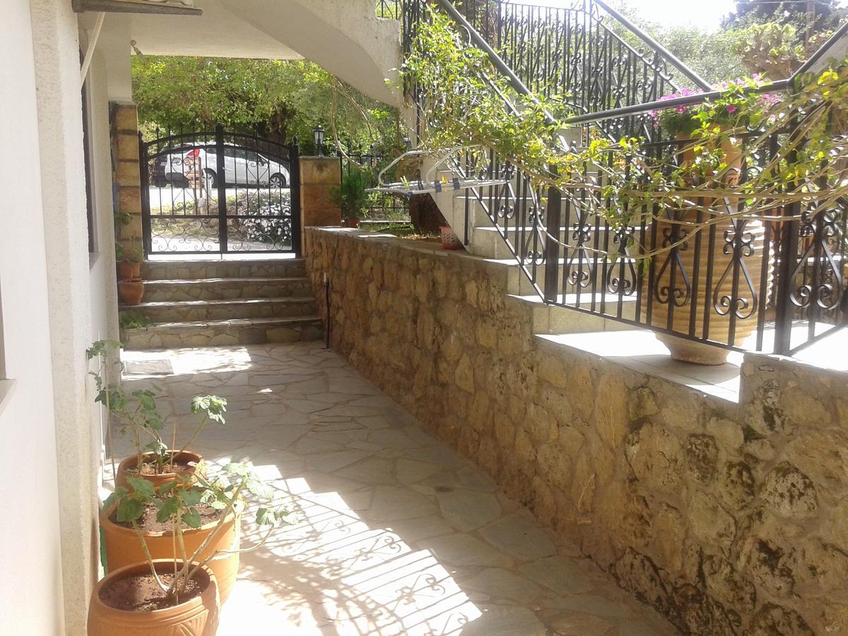 Ostria Maisonettes And Studios Stoupa Exterior photo
