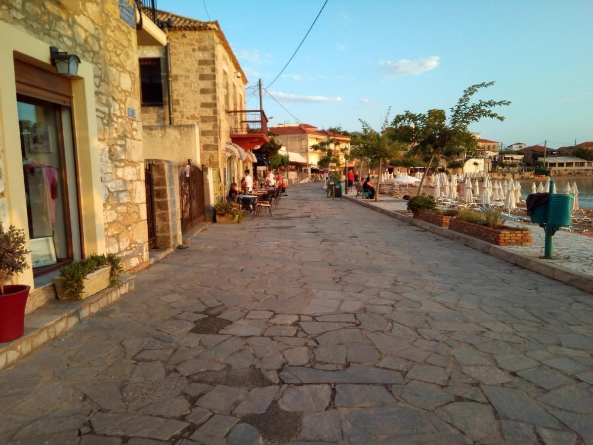 Ostria Maisonettes And Studios Stoupa Exterior photo
